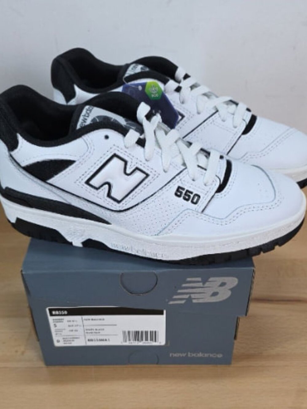 New Balance 550 White & Black Retro Sneakers Men 5 New